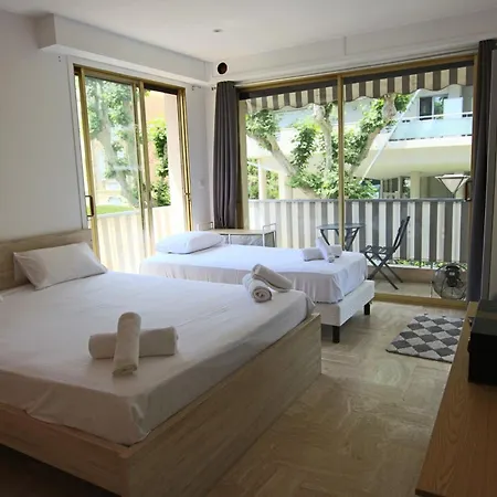 Air-conditioned Of 90 M2 Only 200 Meters Away From The Croisette Appartamento *