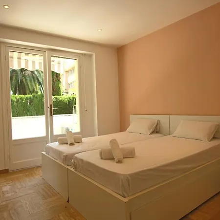Air-conditioned Of 90 M2 Only 200 Meters Away From The Croisette Cannes